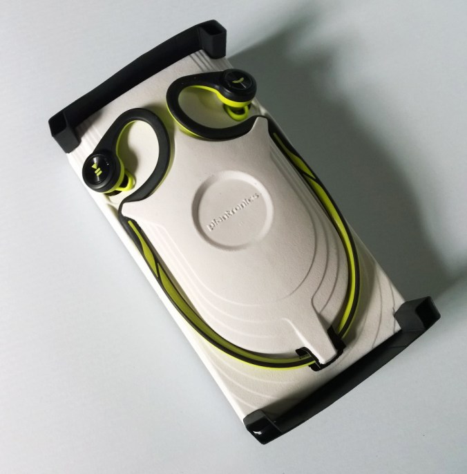 Plantronics headset photo by Terri Nakamura